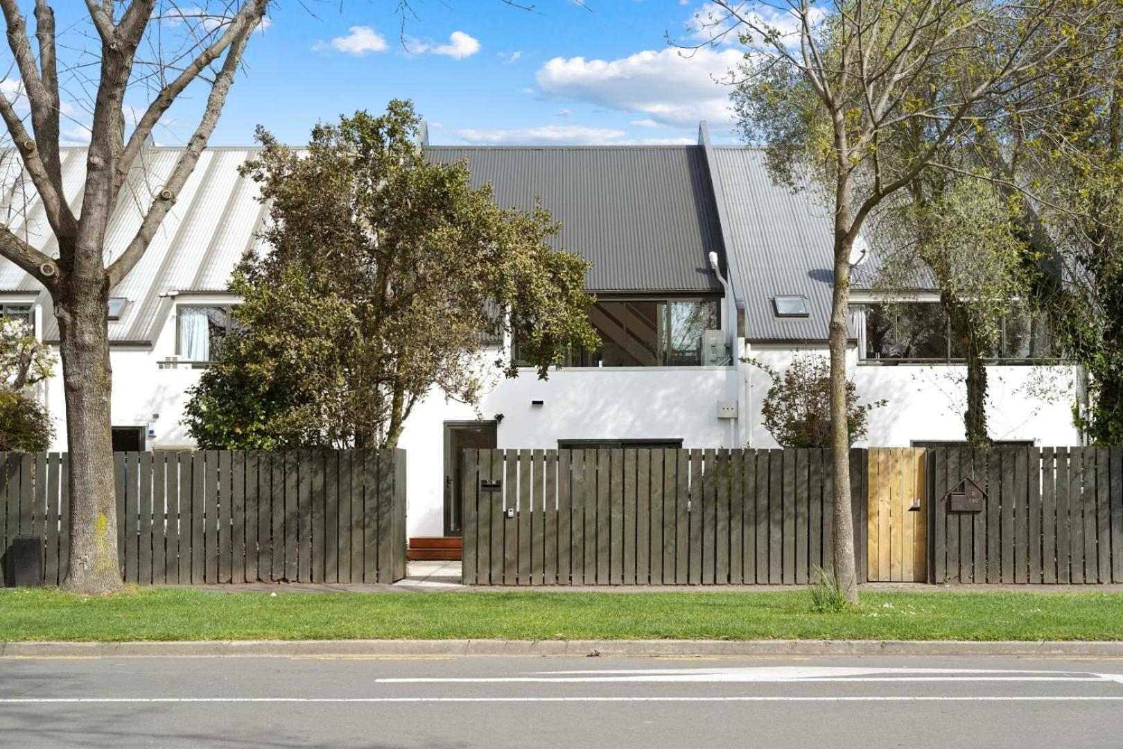 Chester St East - Christchurch Holiday Homes Exterior photo